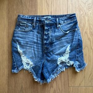 New without tags Good American Jean shorts.